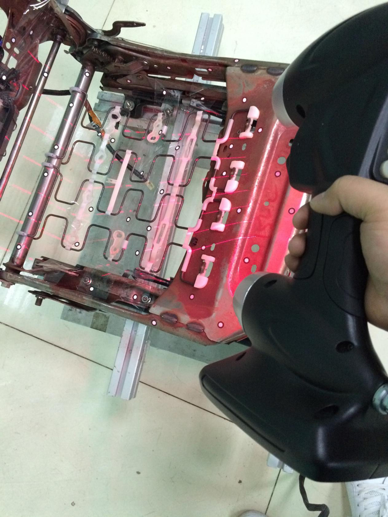 1508117058232725.jpg 3D掃描汽車座椅過程.jpg